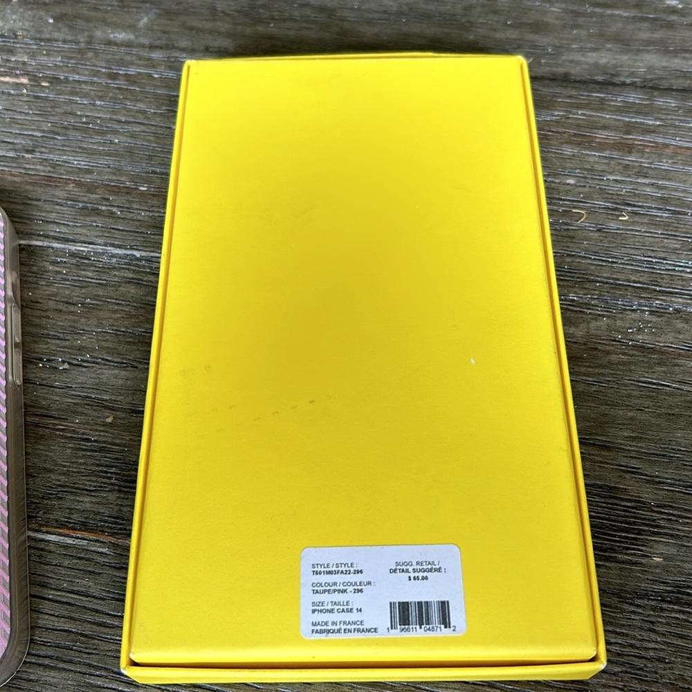 Marc Jacobs Pink Logo Pattern iPhone Case - Picture 5 of 6